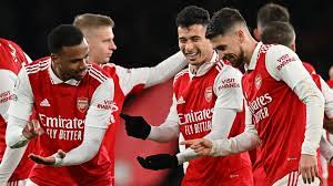 Arsenal draagt voor het eerst niet-traditionele kleuren